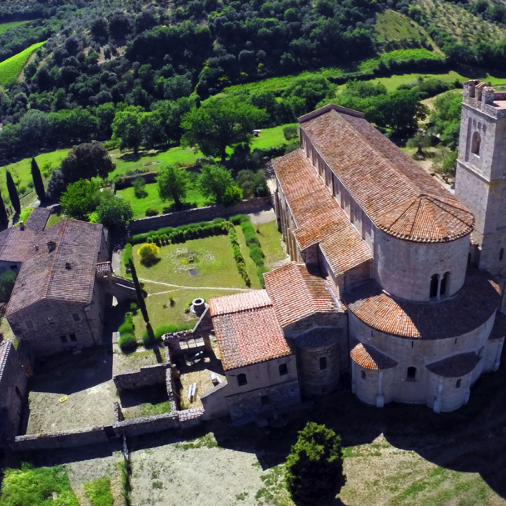 Aerial Real Estate Photos for Faster Sales