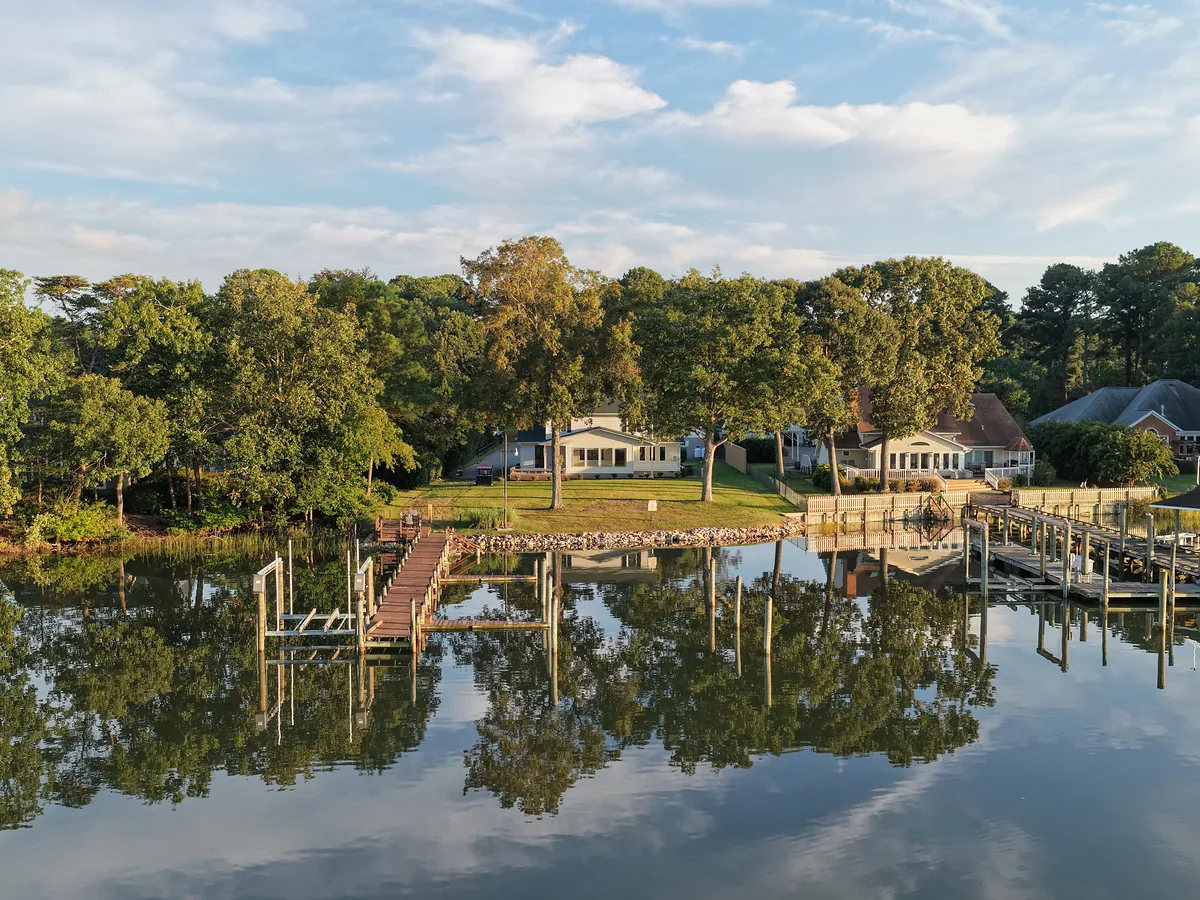 Real Estate Listing Video: Walkthrough and Drone